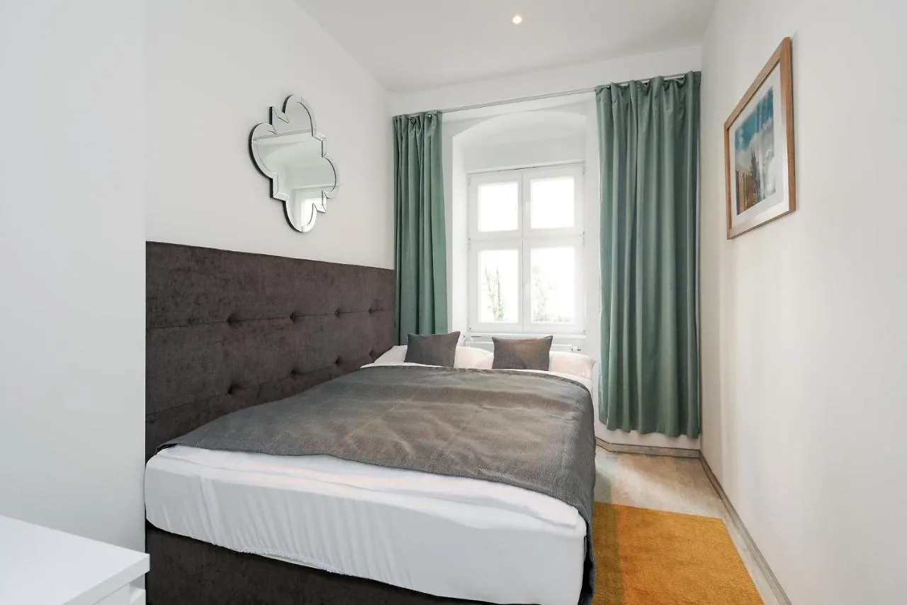 Apartment 4 Personen Altbau nahe Kurfürstendamm Berlin