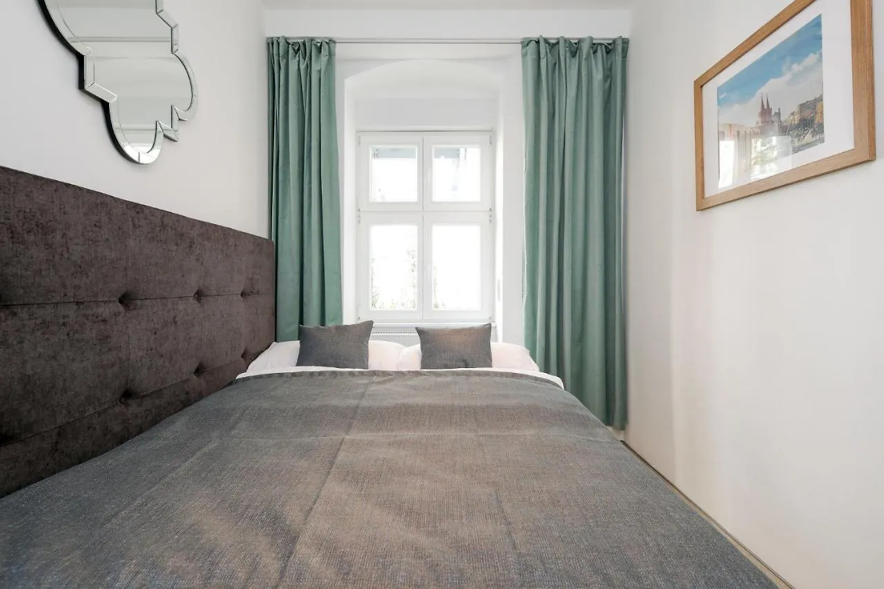 Apartment 4 Personen Altbau nahe Kurfürstendamm Berlin Deutschland